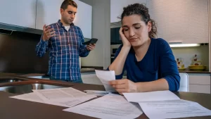 Condóminos morosos en el pago de cuotas de mantenimiento