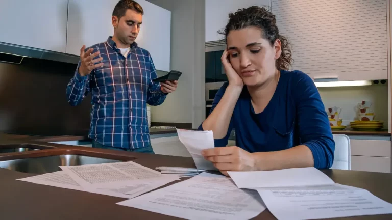 Condóminos morosos en el pago de cuotas de mantenimiento