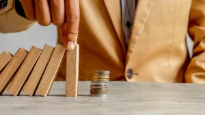 Promesas Rotas, Inversión en Riesgo